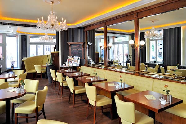 Lloyd’s Café & Bar — gluten-free restaurant in Dresden