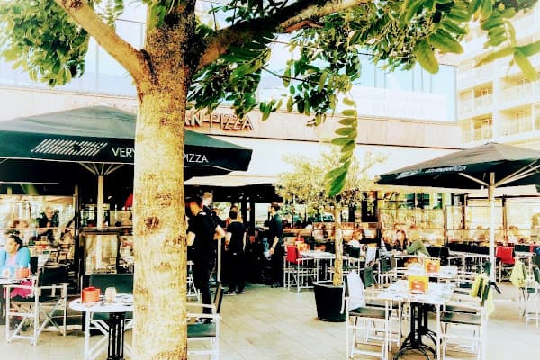 Very Italian Pizza — gluten-free restaurant in Rotterdam