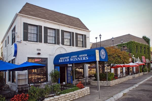 Bread Winners Cafe & Bakery — gluten-free restaurant in Dallas, Texas