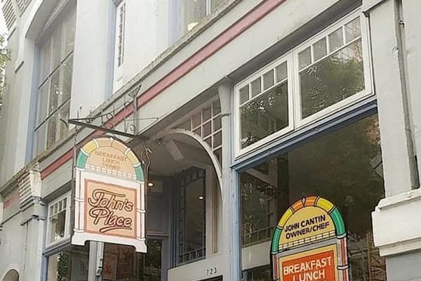 John's Place Restaurant — gluten-free restaurant in Victoria, Vancouver Island