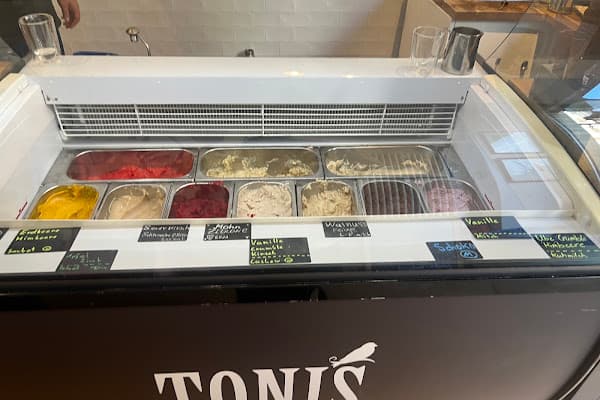 TONIS organic icecream — gluten-free restaurant in Leipzig