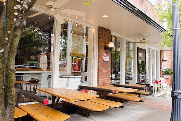 Eno's Pizza Tavern — gluten-free restaurant in Dallas, Texas