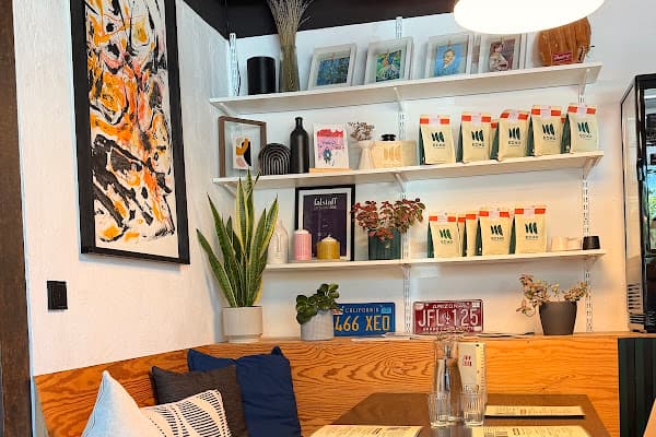 Idealist - brunch all day long, specialty coffee, pastries — gluten-free restaurant in Salzburg