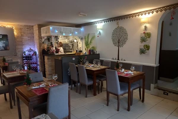 Little Elm Restaurant — gluten-free restaurant in Puerto del Carmen