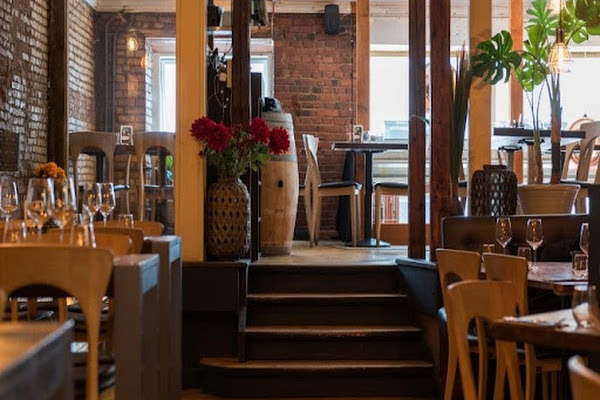 Restaurant Tight