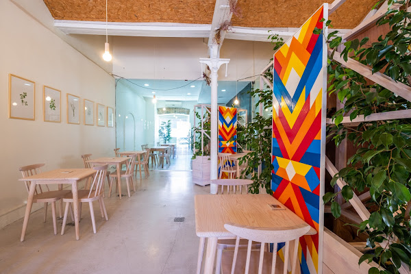 Therapist LxFactory — gluten-free in Lisbon